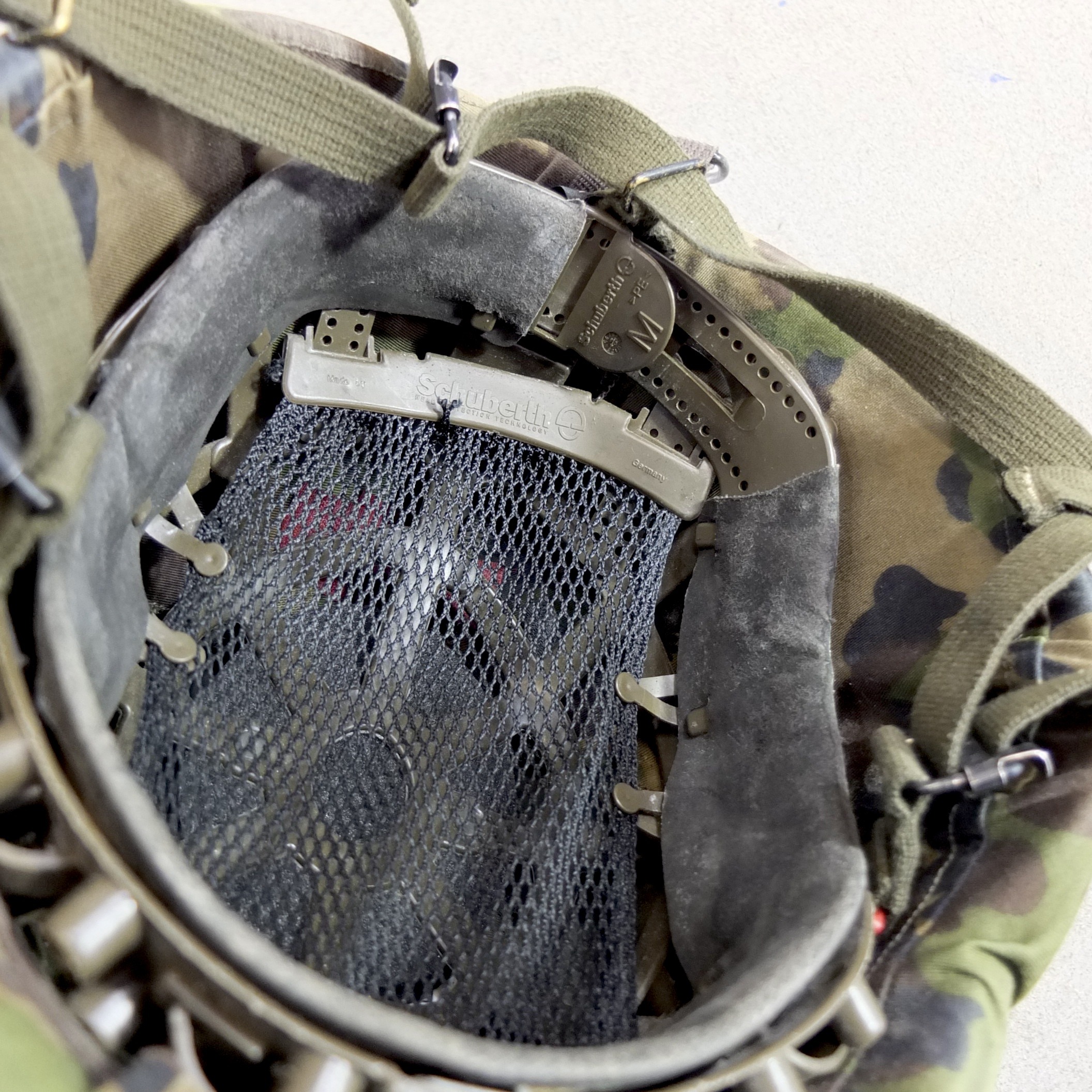 swiss-army-schuberth-kevlar-helmet-07 Swiss army Schuberth Kevlar helmet