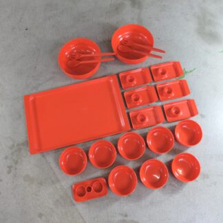 Plastic breakfast service 1970