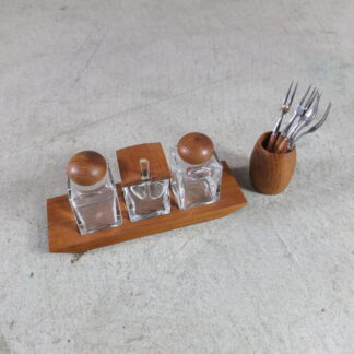 Vintage 3-piece cruet