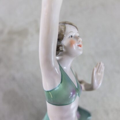 Art Deco porcelain figurine 1930