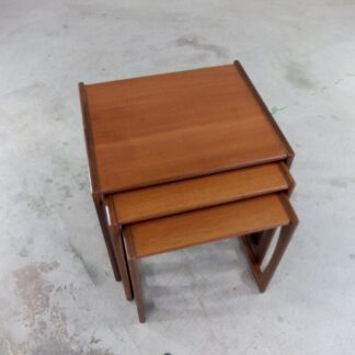 Tables gigognes scandinaves Mid-century