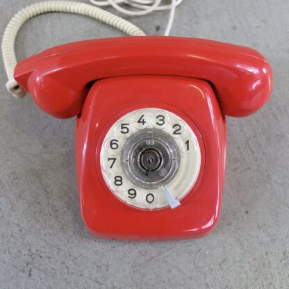Téléphone rouge vintage 1970