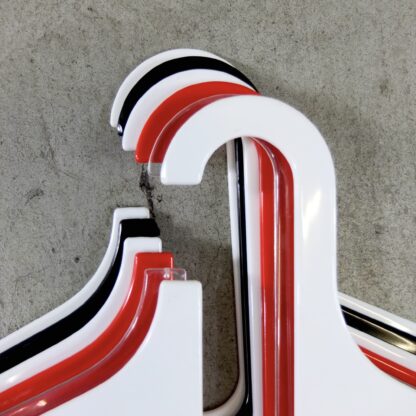 Karhumuovi Space Age hangers 1969