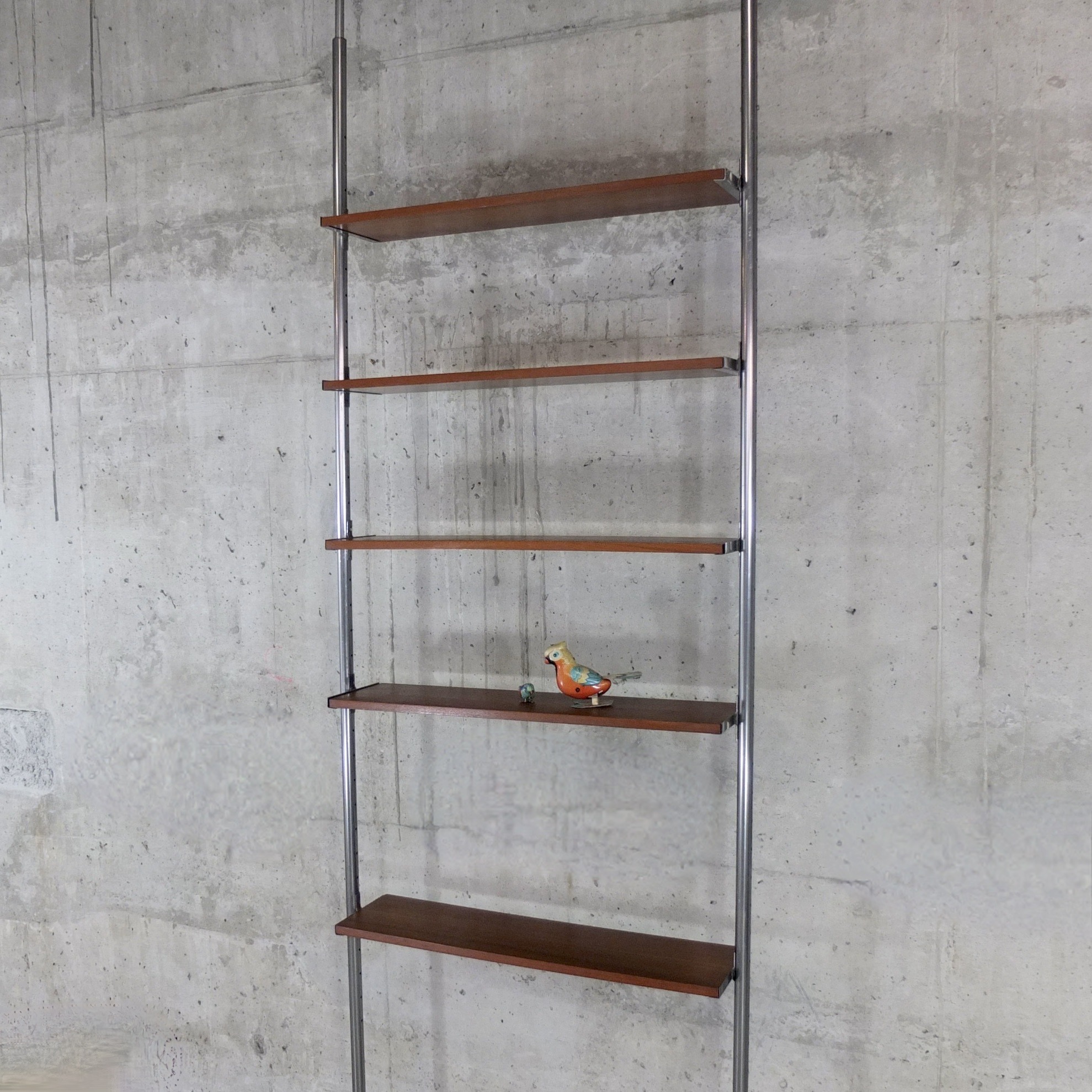 vintage-telescopic-shelf-01 Vintage telescopic shelf