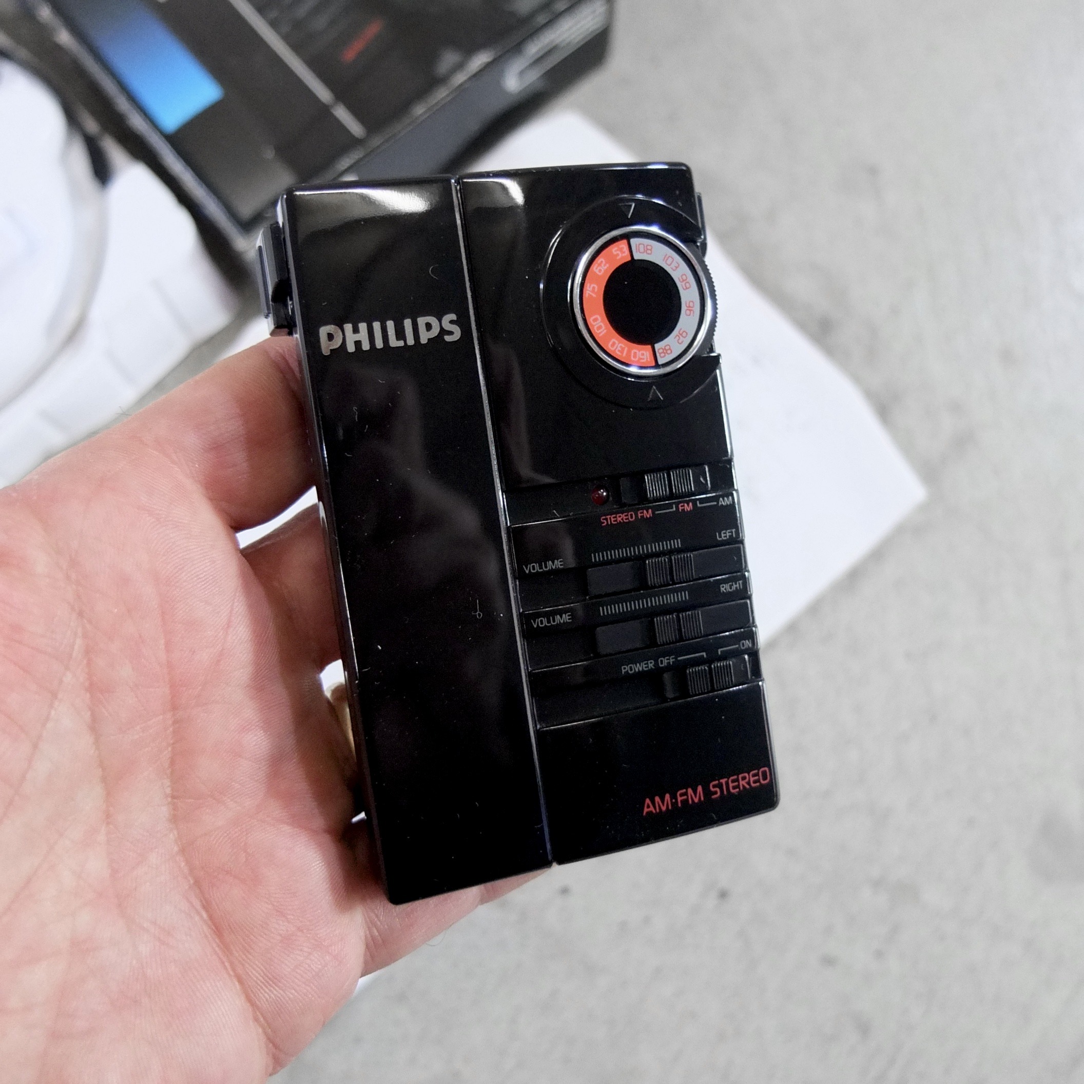 philips-taschenradio-d1720-1987-03 Philips Taschenradio D1720 1987