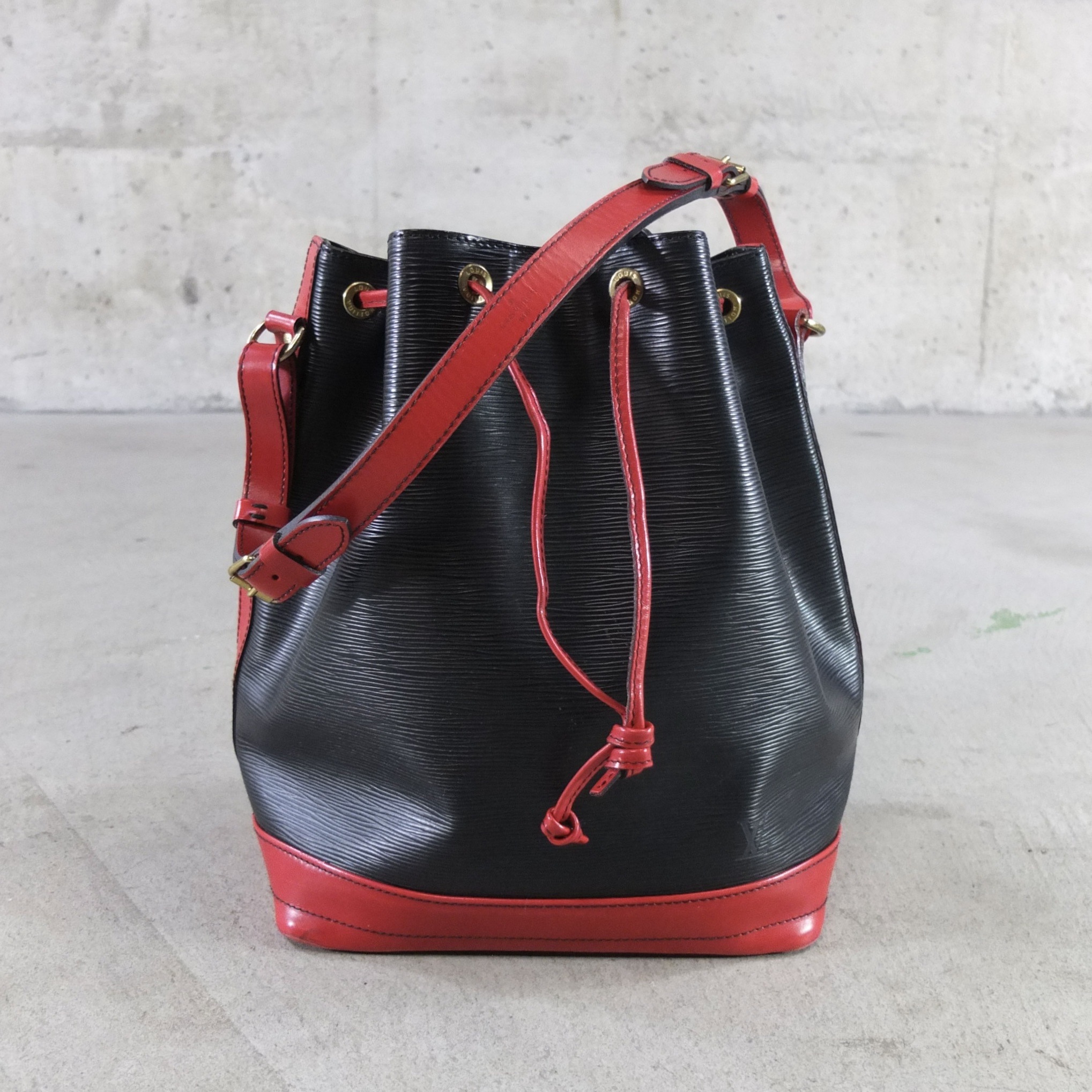 louis-vuitton-noe-handbag-01 Louis Vuitton Noé handbag