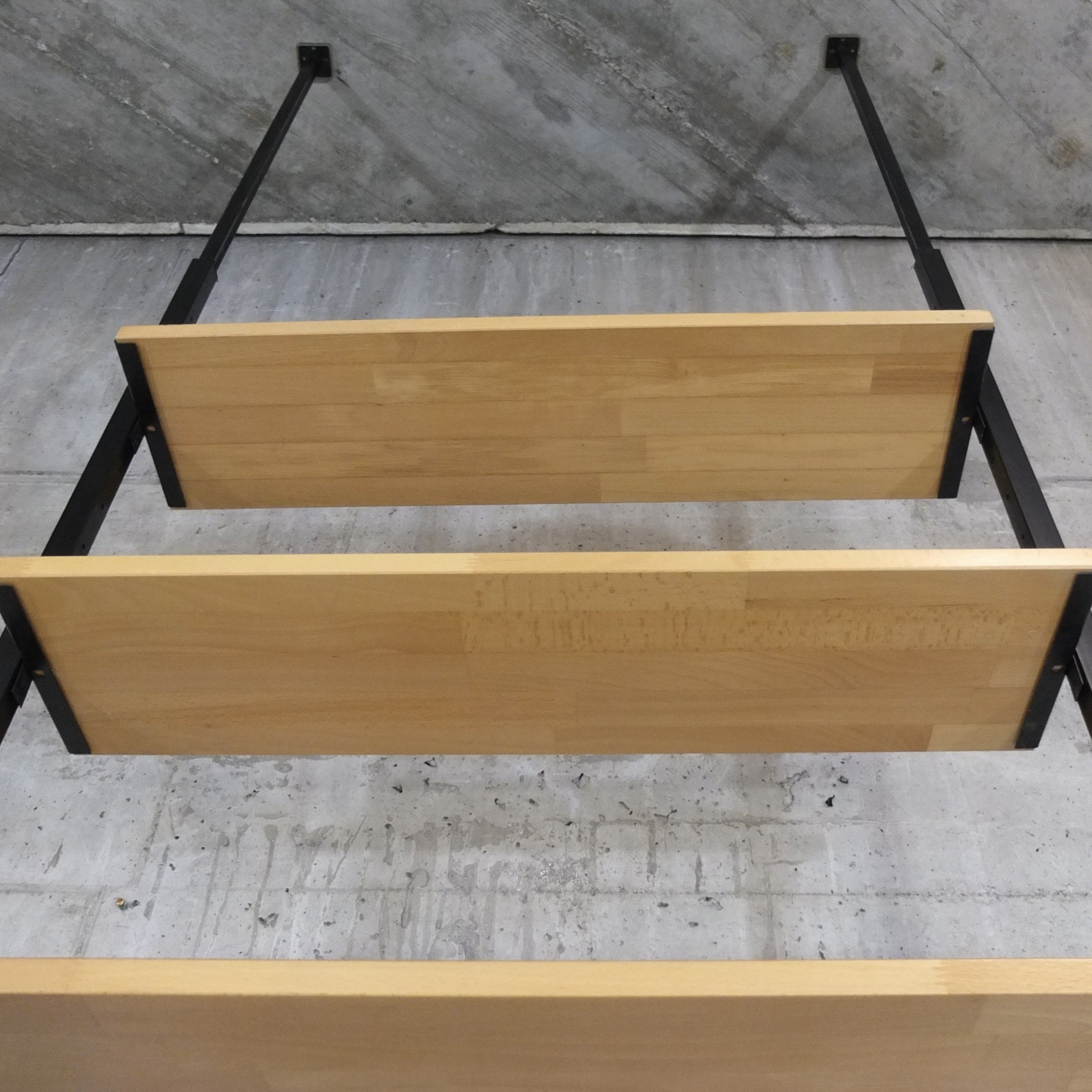 vintage-telescopic-shelf-06 Vintage telescopic shelf