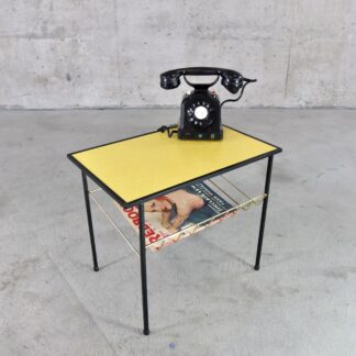 Vintage-Beiseittisch 1960