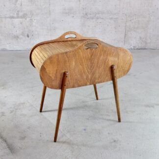 Kleines dänisches Vintage-Möbelstück