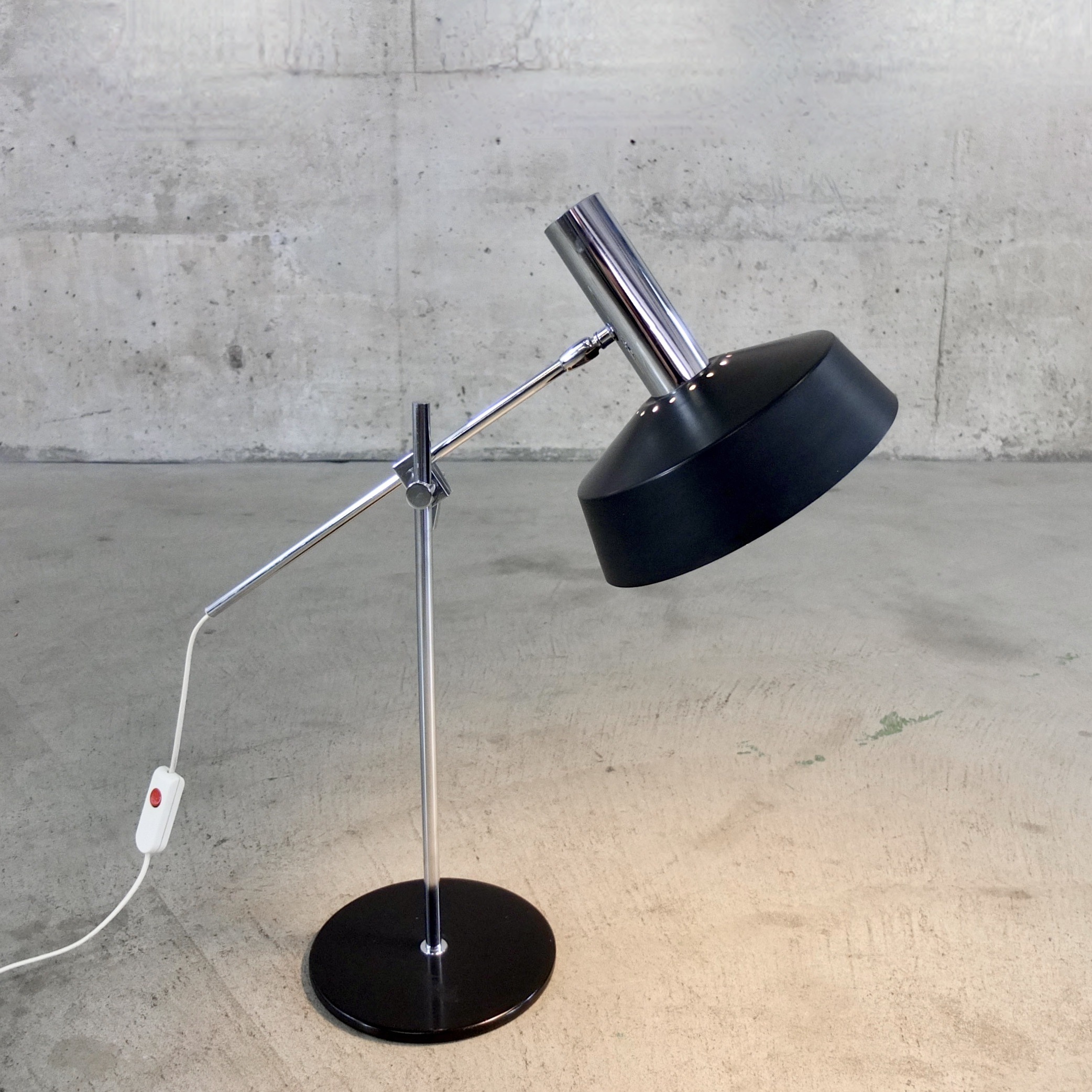vintage-desk-lamp-1960s-1970s-03 Vintage desk lamp 1960s–1970s