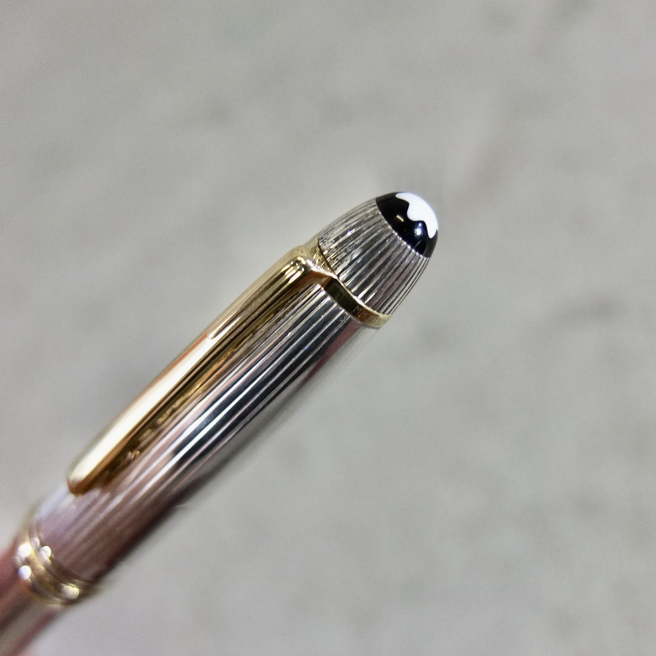 stylo-plume-montblanc-meisterstueck-argent-03 Stylo plume Montblanc Meisterstück argent