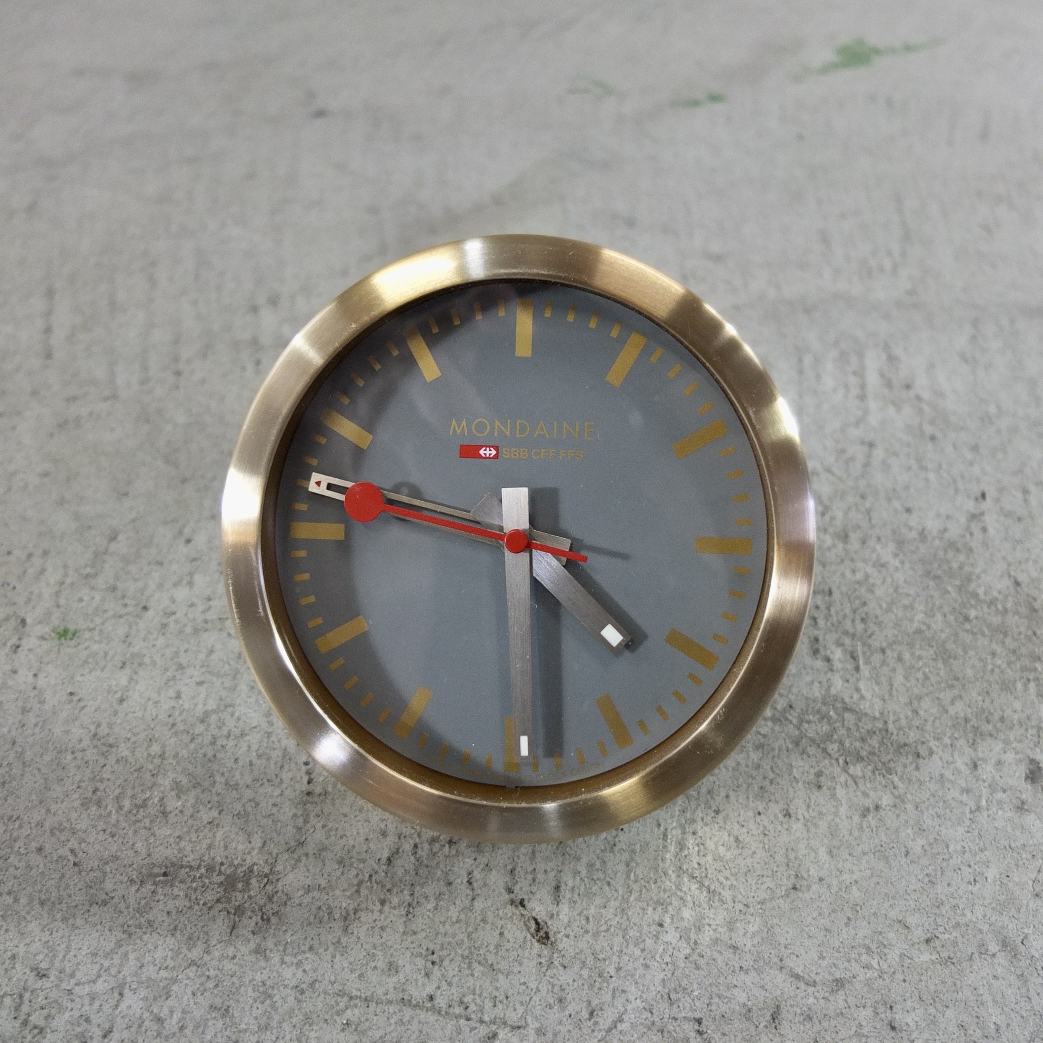 Mondaine SBB Tischuhr Wecker