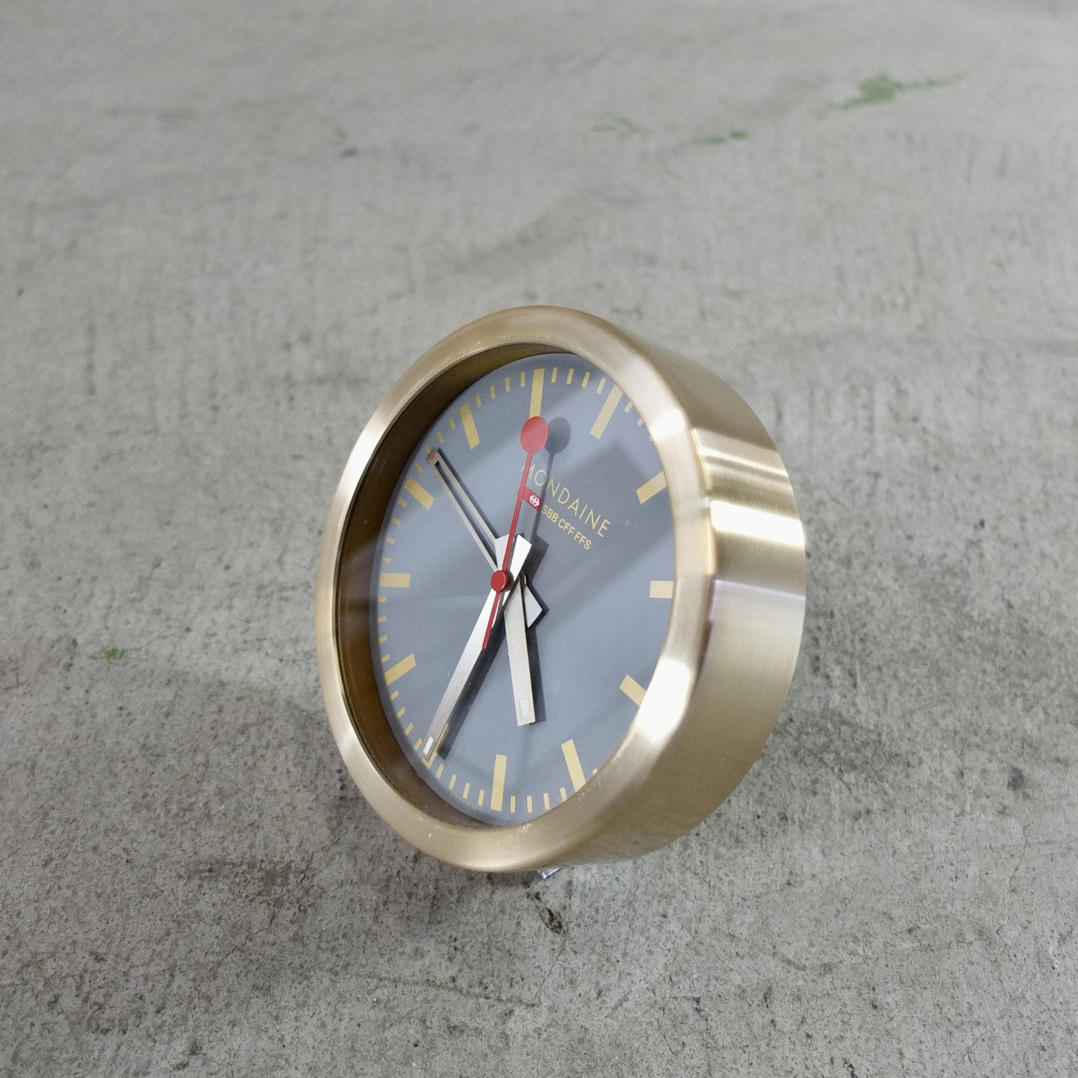 Mondaine SBB Tischuhr Wecker