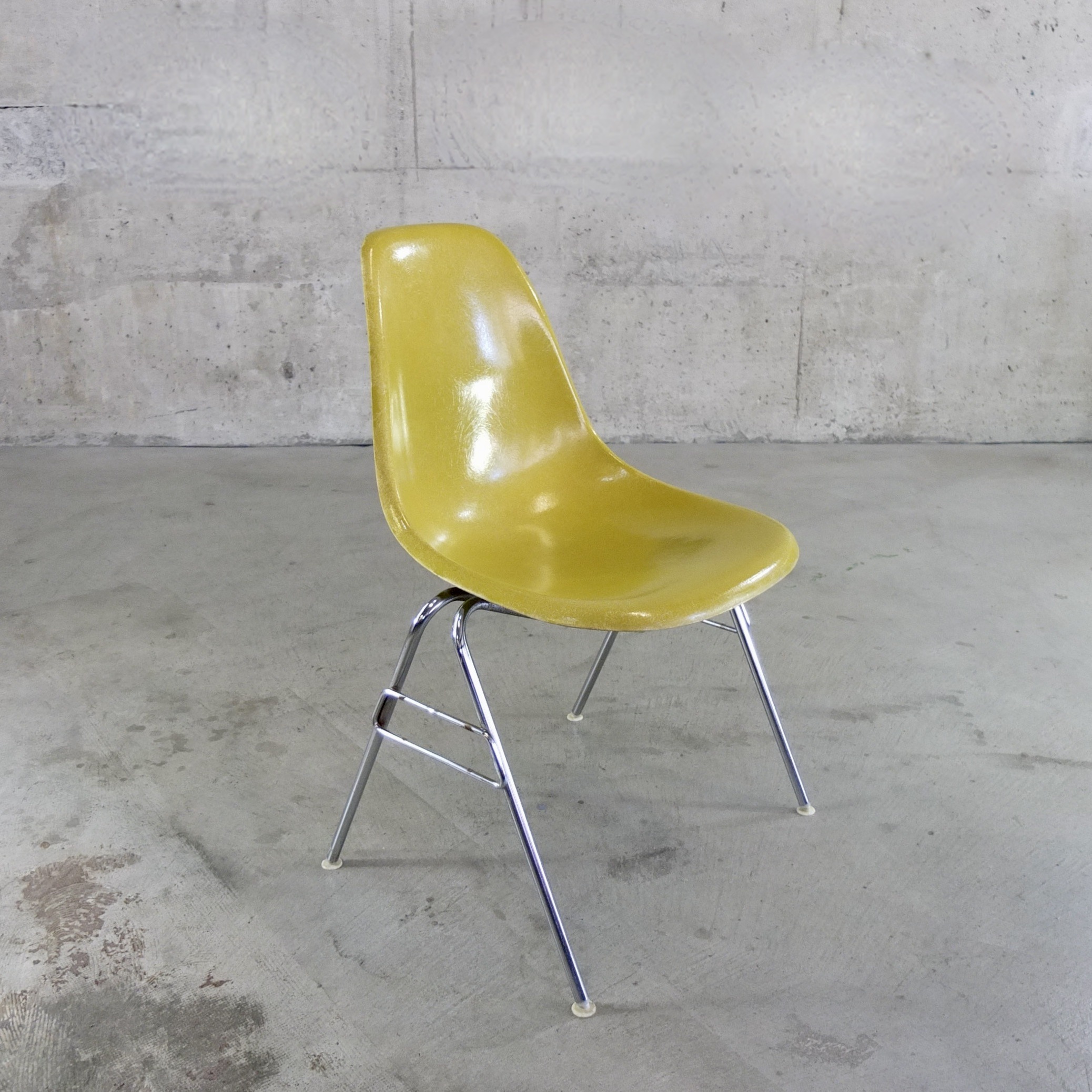 Eames Fiberglass Side Chair 1960er – Bild 3