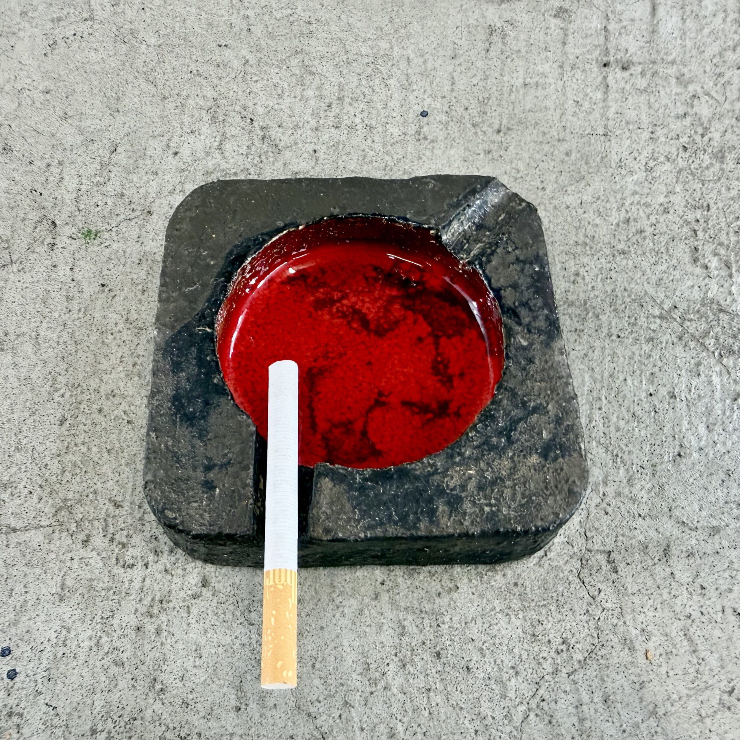 Mid-century Keramik Aschenbecher Brutalist